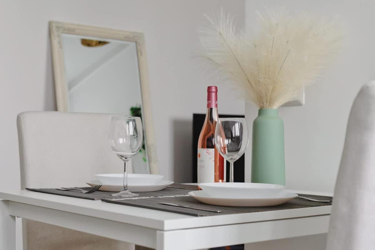 Oasis Suite - Subway 50 Meters Just 5 Minutes From Duomo Milano Exterior foto