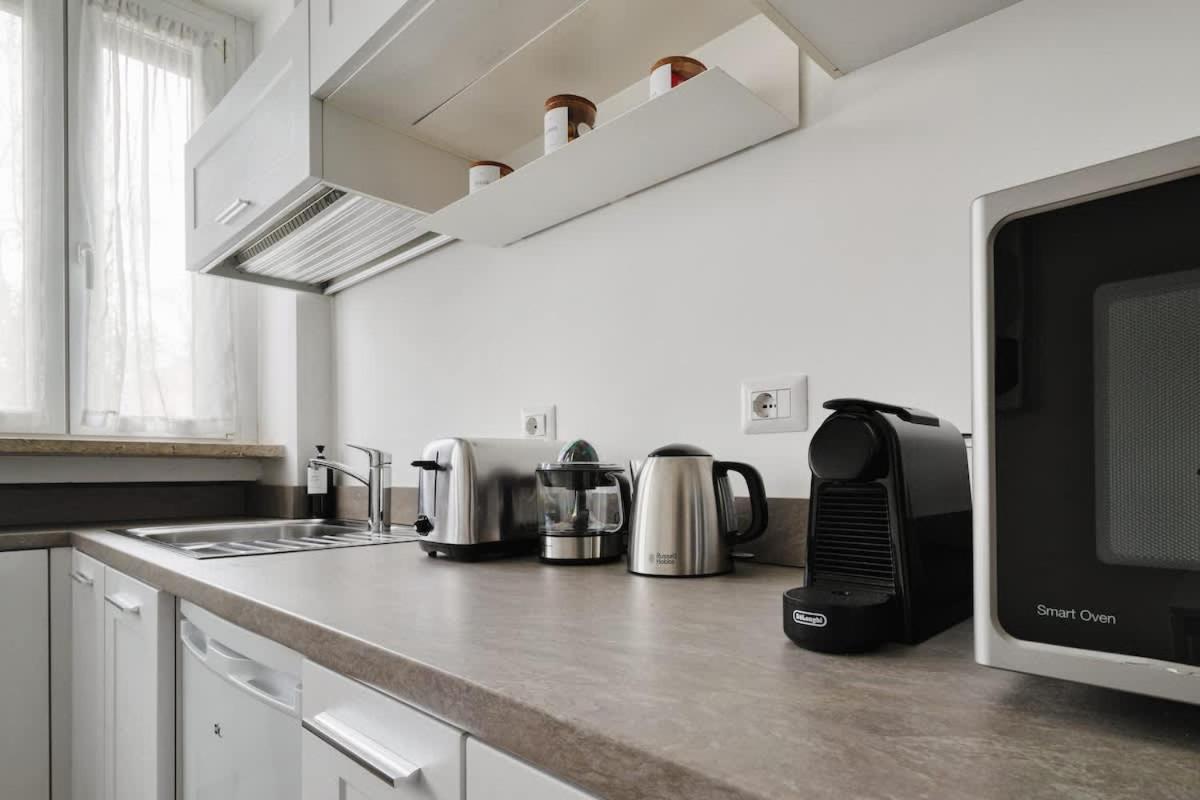 Oasis Suite - Subway 50 Meters Just 5 Minutes From Duomo Milano Exterior foto