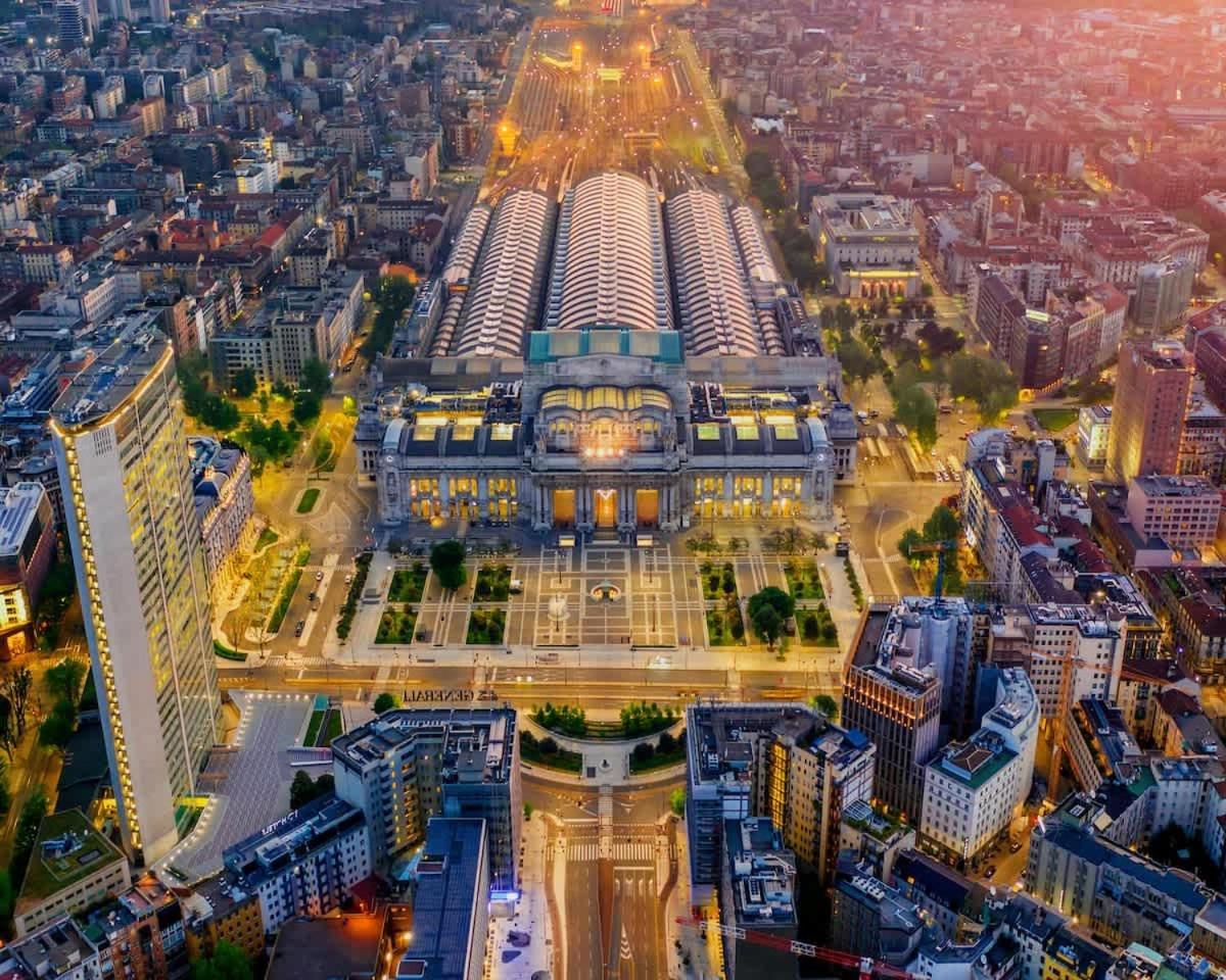 Oasis Suite - Subway 50 Meters Just 5 Minutes From Duomo Milano Exterior foto